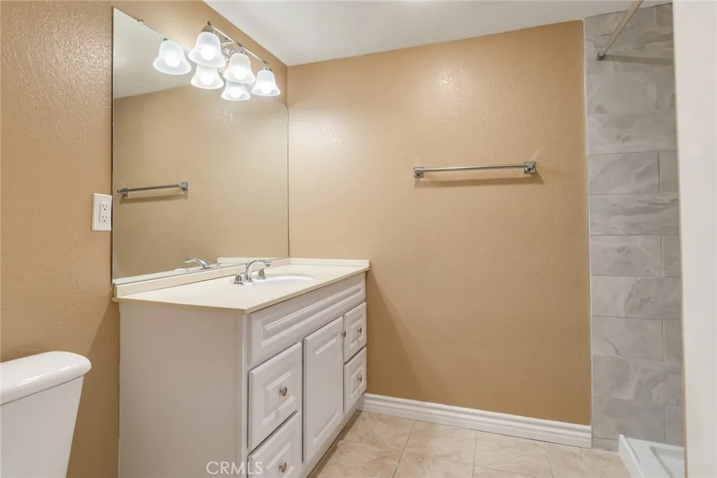 15750 Pounders, Riverside, California 92504 home-pic-35