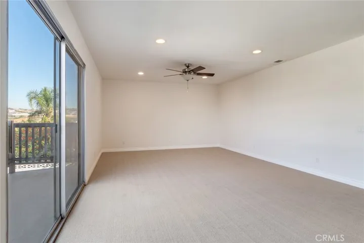 Primary Suite with Balcany