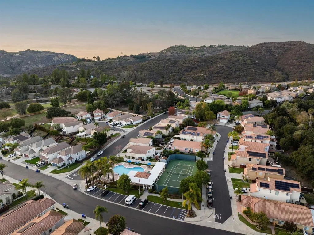 29747 Circle R Ct, Escondido, California 92026 home-pic-60