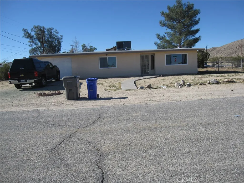 5954 Valley View Street, Joshua Tree, California 92252 home-pic-1