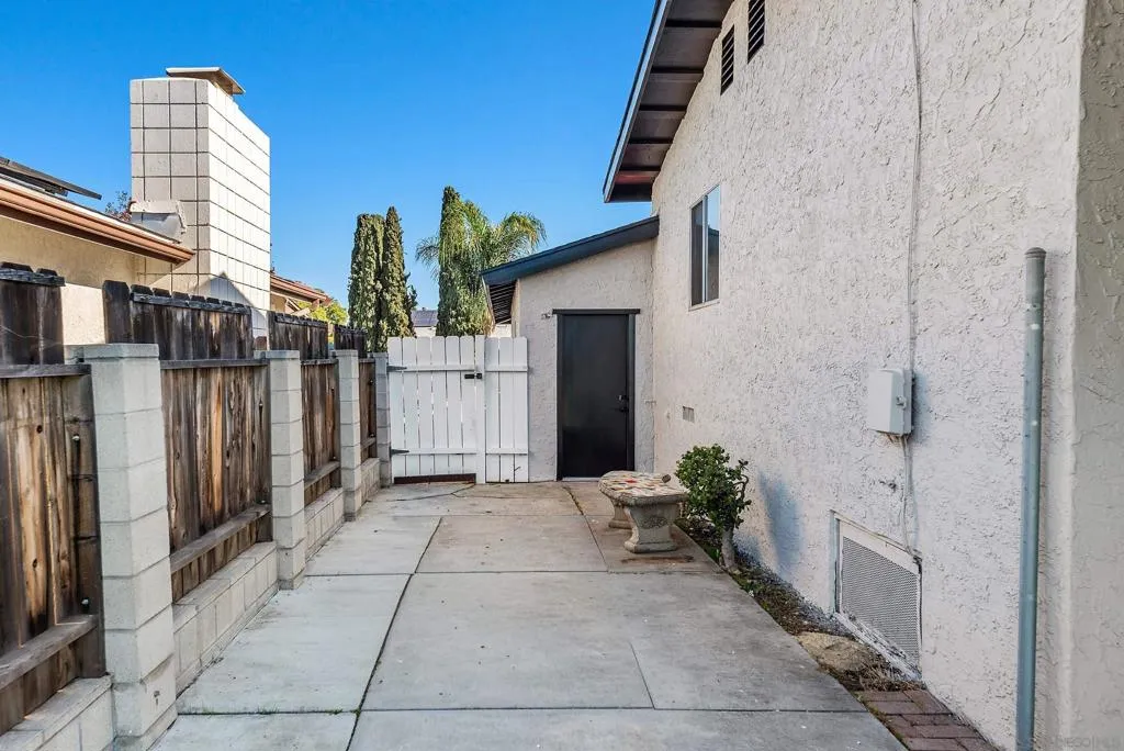 628 Paraiso Ave, Spring Valley, California 91977 home-pic-28