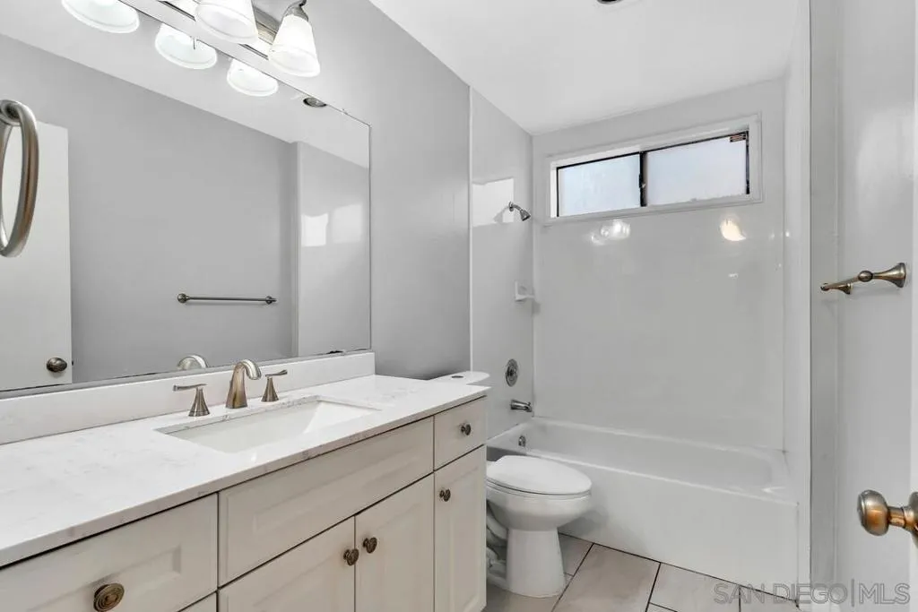 450 W Vermont Ave 105, Escondido, California 92025 home-pic-16