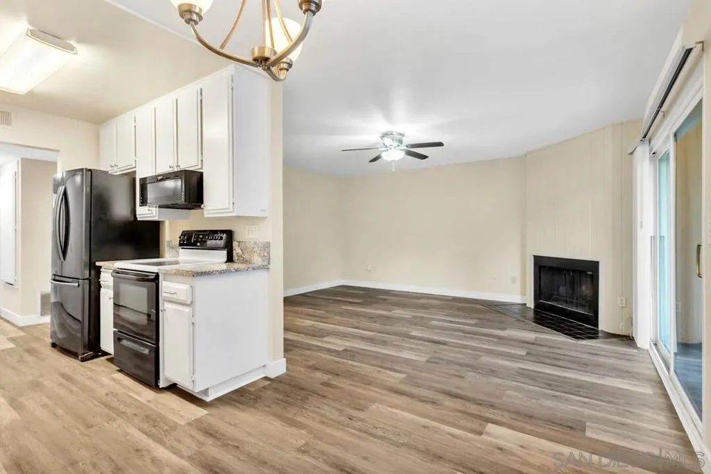 450 W Vermont Ave 105, Escondido, California 92025 home-pic-11