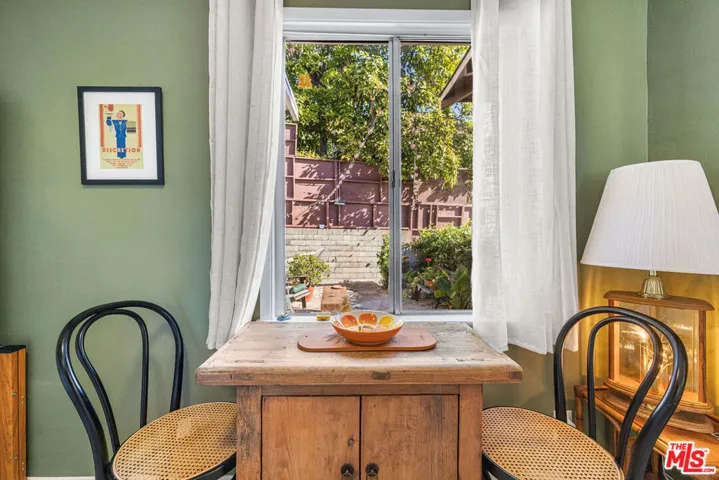 Unit 3053 1/2 Kitchen