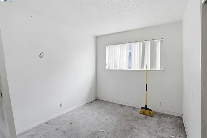 300 N Park Victoria Dr, Milpitas, California 95035