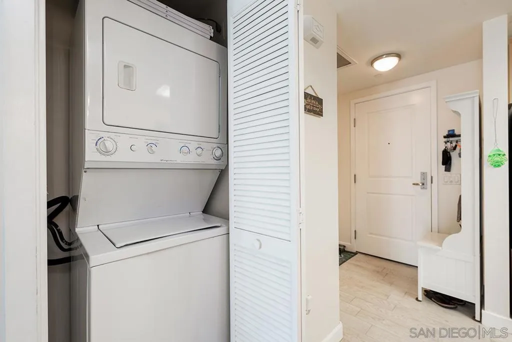 1080 Park Blvd 303, San Diego, California 92101 home-pic-12