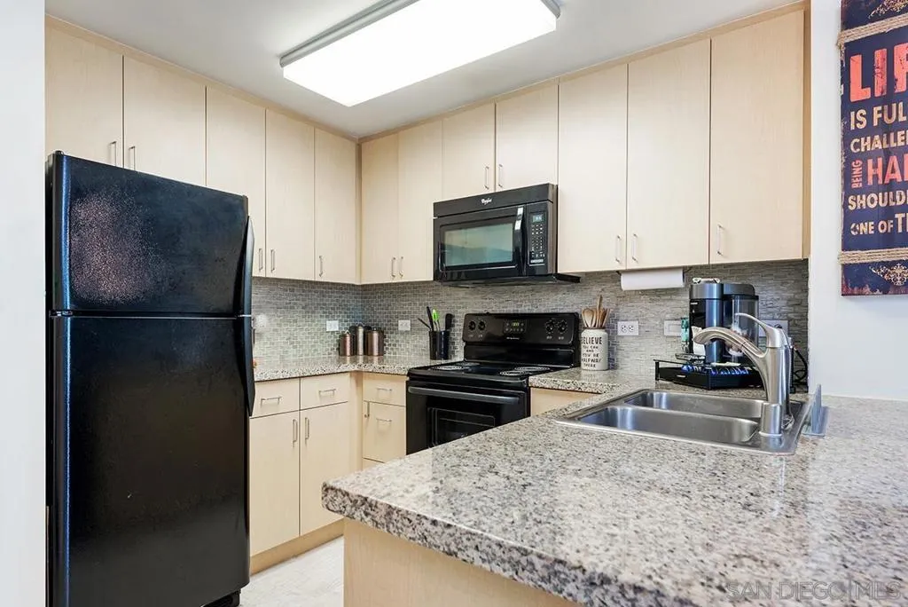 1080 Park Blvd 303, San Diego, California 92101 home-pic-3