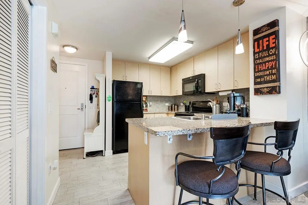1080 Park Blvd 303, San Diego, California 92101 home-pic-4