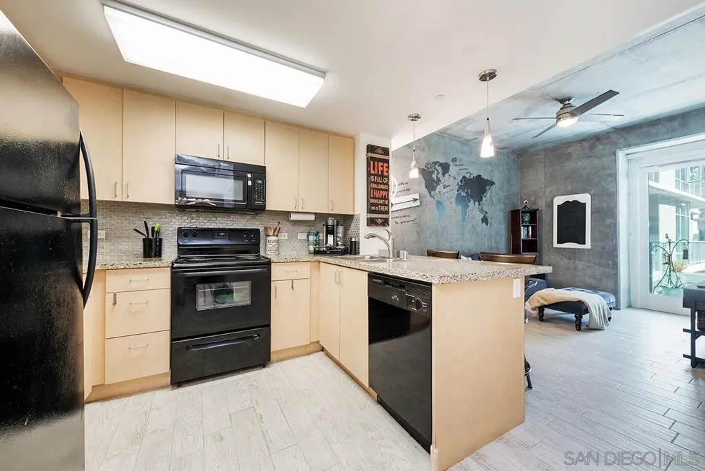 1080 Park Blvd 303, San Diego, California 92101 home-pic-1