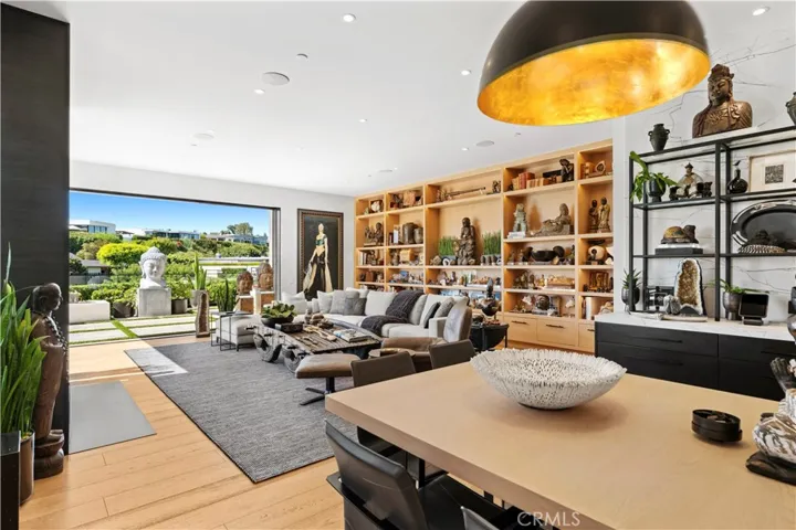 1521 Bayadere Terrace, Corona Del Mar, California 92625