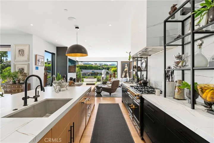 1521 Bayadere Terrace, Corona Del Mar, California 92625