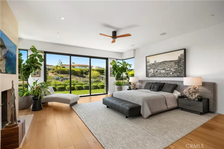 1521 Bayadere Terrace, Corona Del Mar, California 92625