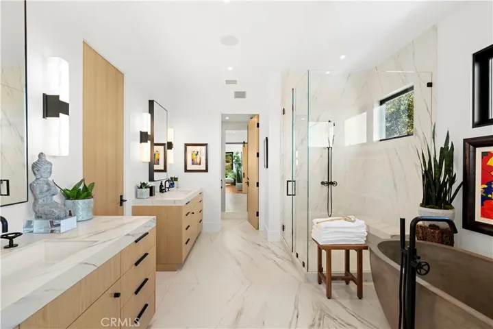 1521 Bayadere Terrace, Corona Del Mar, California 92625
