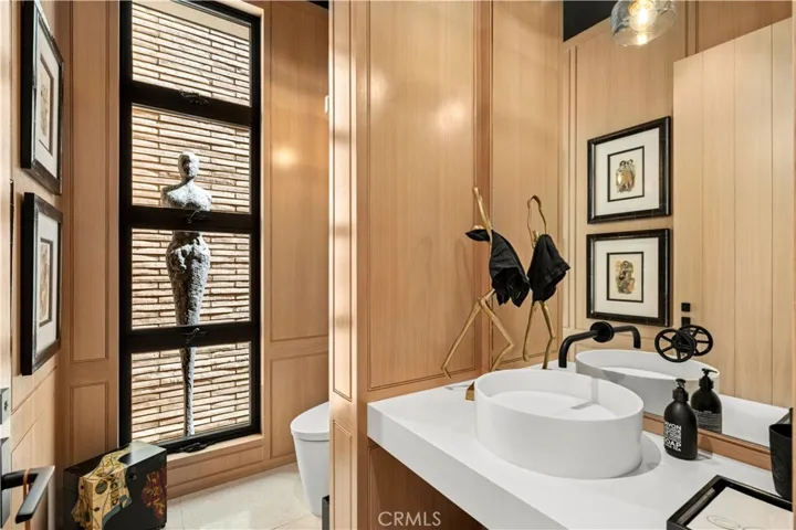 1521 Bayadere Terrace, Corona Del Mar, California 92625