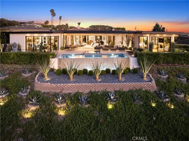 1521 Bayadere Terrace, Corona Del Mar, California 92625