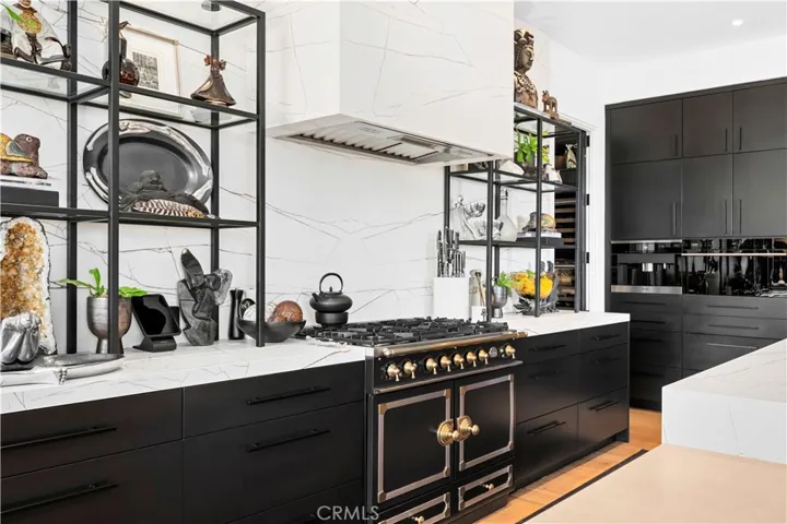 1521 Bayadere Terrace, Corona Del Mar, California 92625