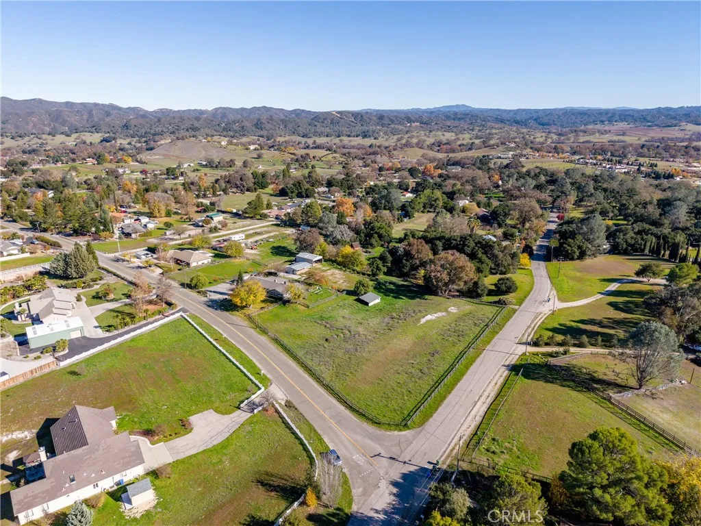 9220 Carmel, Atascadero, California 93422 home-pic-58