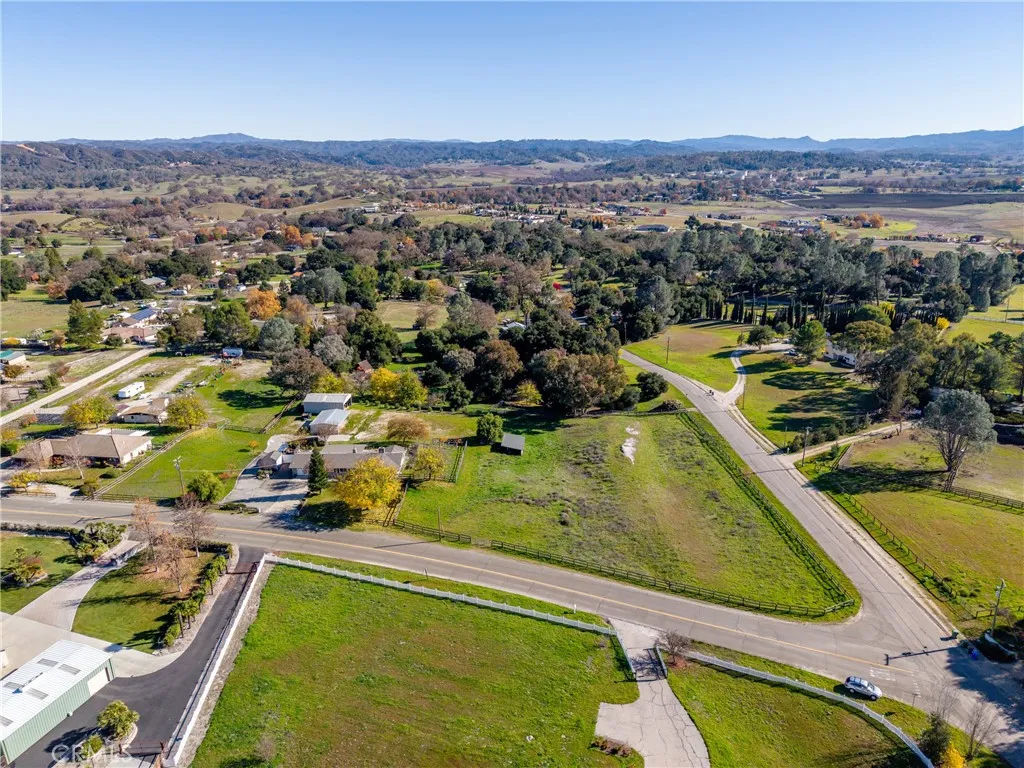 9220 Carmel, Atascadero, California 93422 home-pic-40