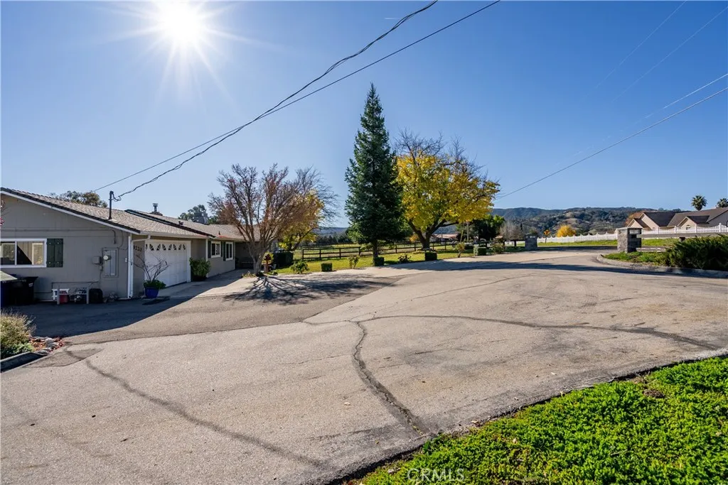 9220 Carmel, Atascadero, California 93422 home-pic-28