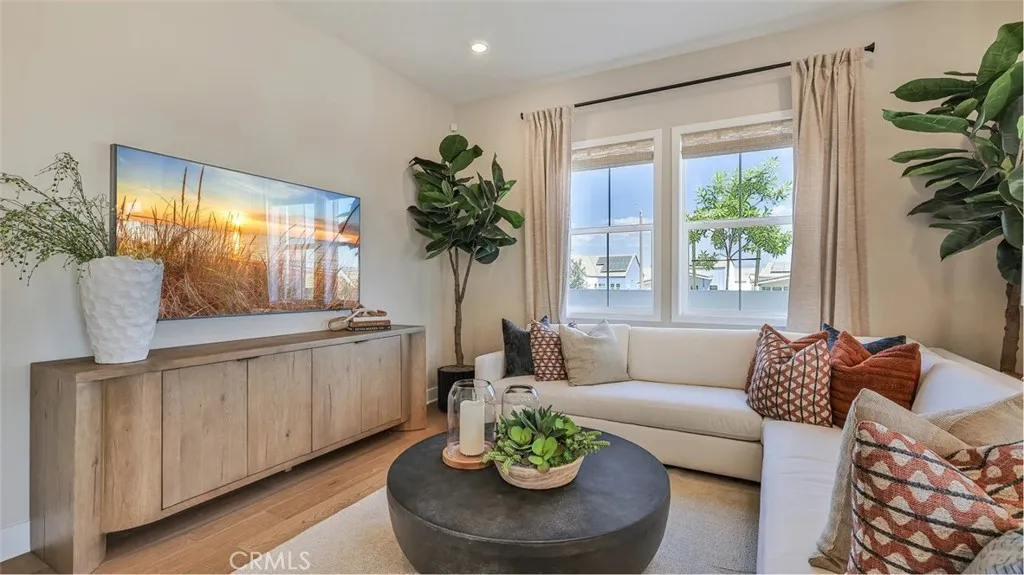 27329 Shore Pine Place, Valencia, California 91381 home-pic-5