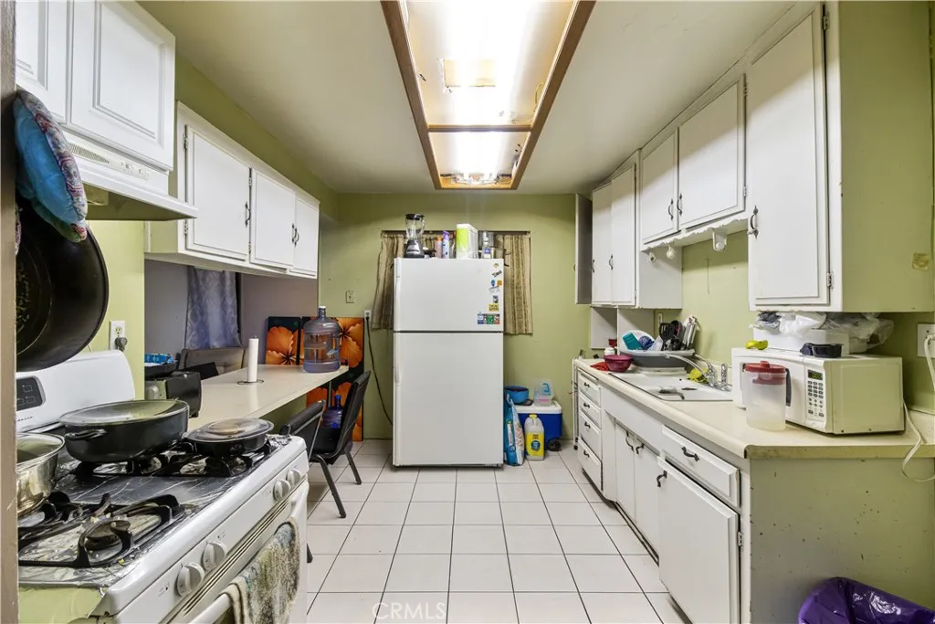 18793 San Bernardino, Bloomington, California 92316 home-pic-10