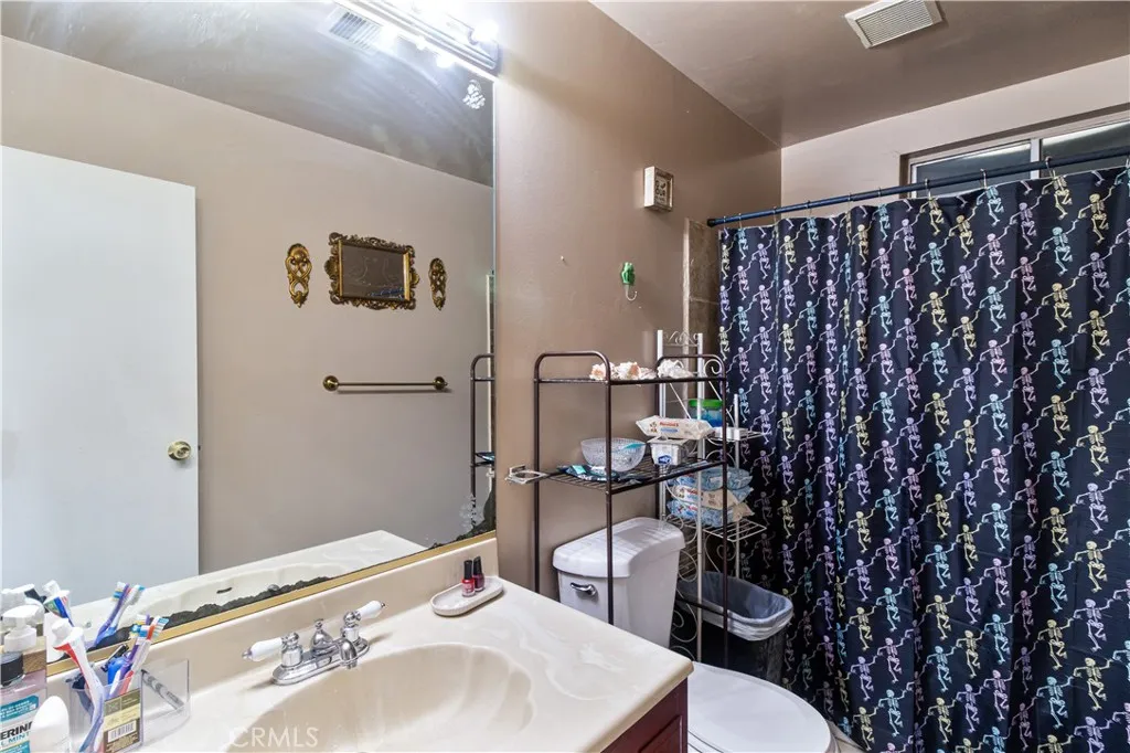18793 San Bernardino, Bloomington, California 92316 home-pic-9