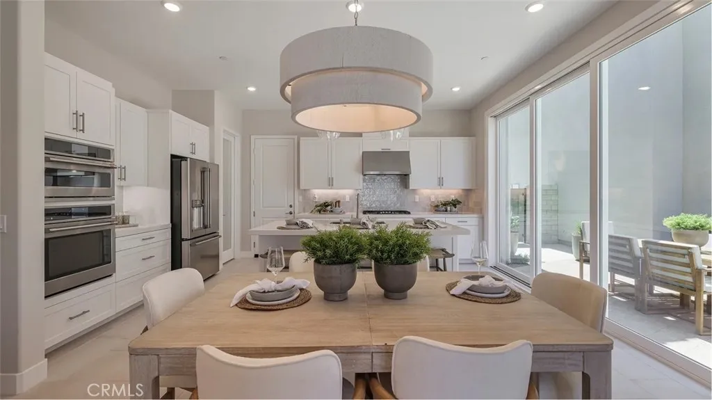 27325 Shore Pine Place, Valencia, California 91381 home-pic-3