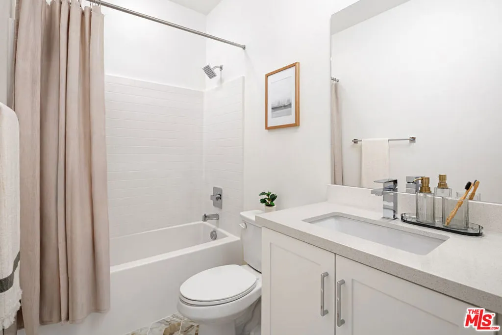 1666 Coral Sea Lane, Los Angeles, California 90732 home-pic-13