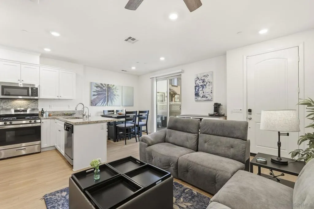 24120 Dolcetto Ave 804, Murrieta, California 92562 home-pic-6