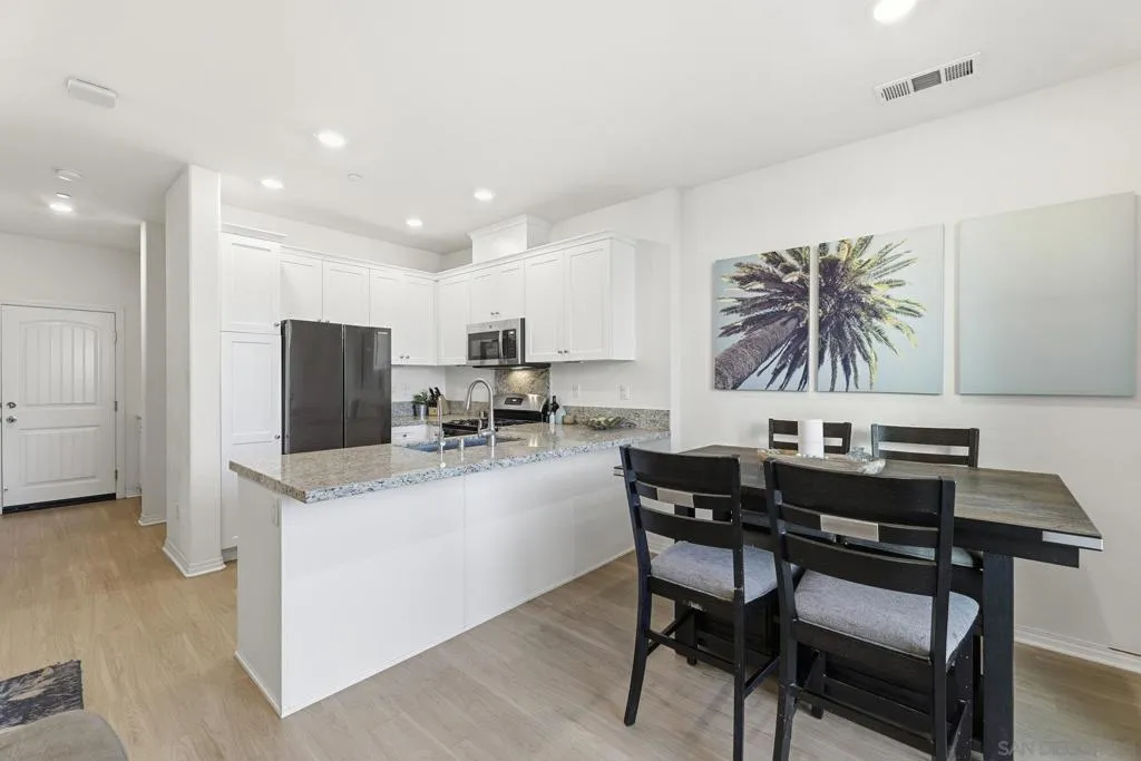 24120 Dolcetto Ave 804, Murrieta, California 92562 home-pic-10