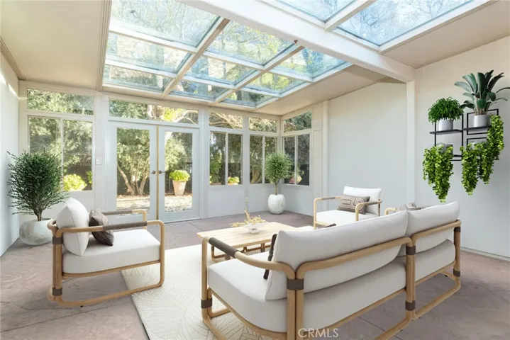 VIRTUALLY STAGED Sunroom