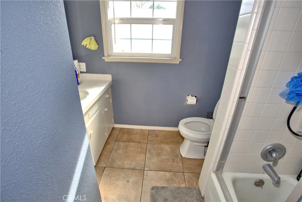 535 Fairmont Drive, San Bernardino, California 92404 home-pic-21