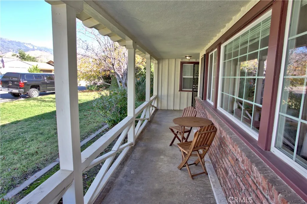 535 Fairmont Drive, San Bernardino, California 92404 home-pic-2
