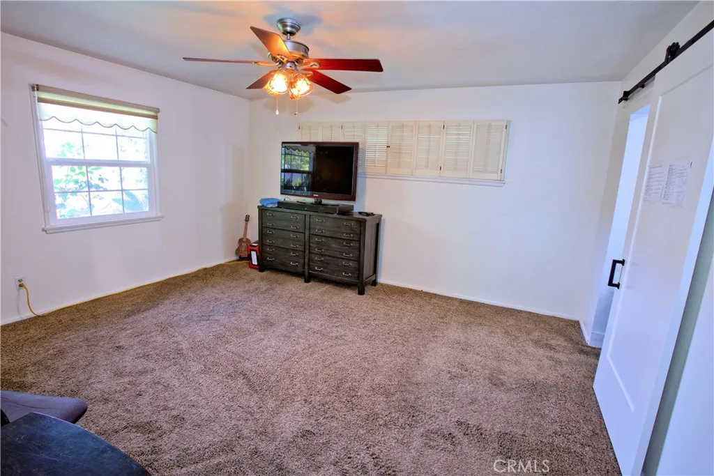 535 Fairmont Drive, San Bernardino, California 92404 home-pic-17