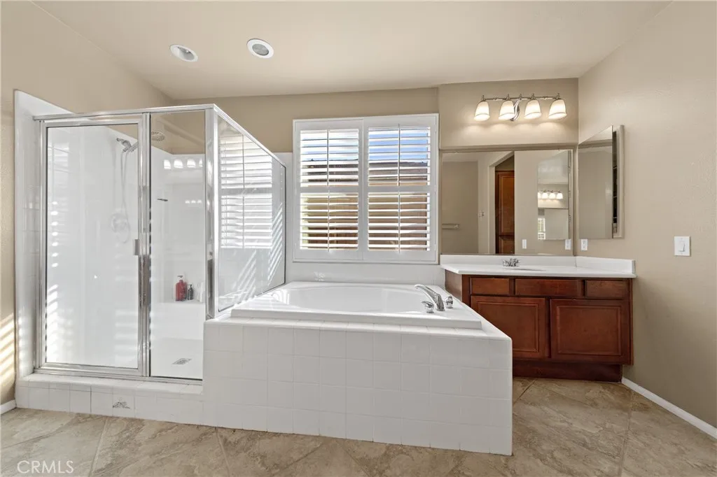 29351 Castaway Court, Menifee, California 92585 home-pic-15