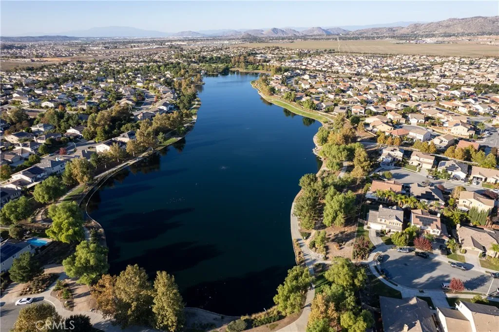 29351 Castaway Court, Menifee, California 92585 home-pic-48