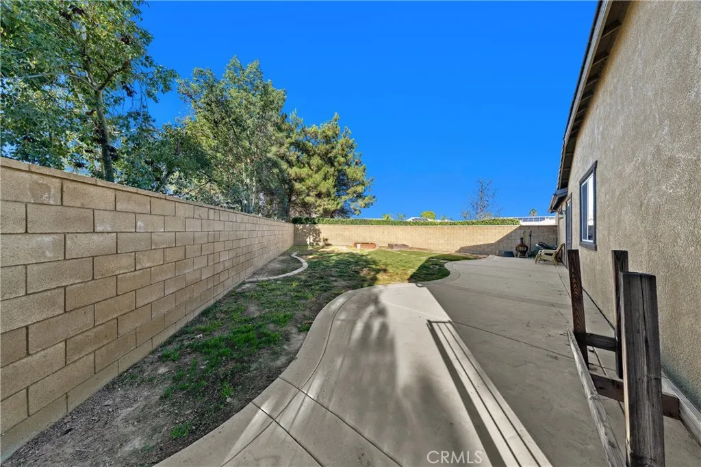 29351 Castaway Court, Menifee, California 92585 home-pic-31