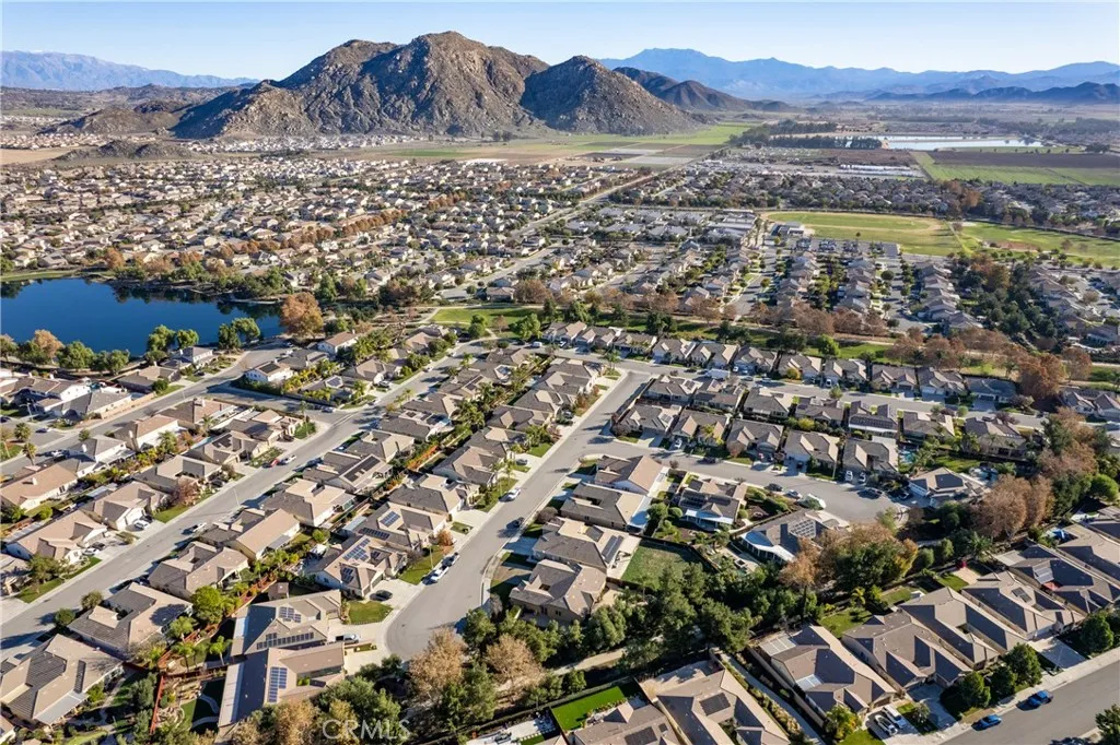 29351 Castaway Court, Menifee, California 92585 home-pic-40