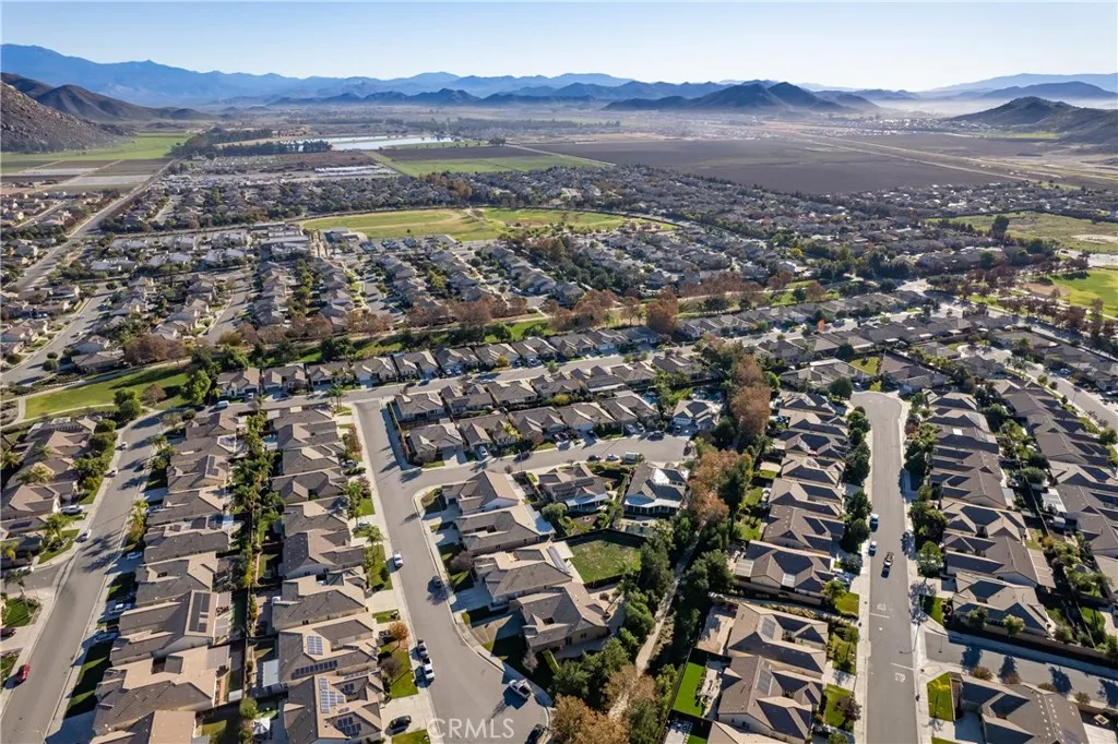 29351 Castaway Court, Menifee, California 92585 home-pic-47