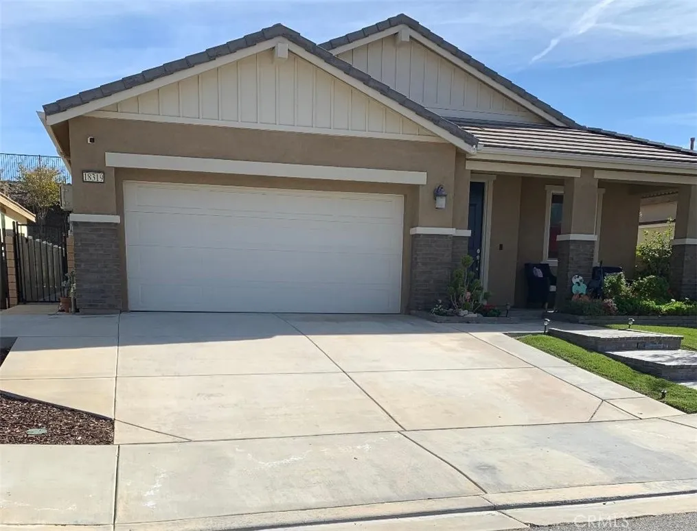 18319 Lapis Lane, San Bernardino, California 92407 home-pic-2