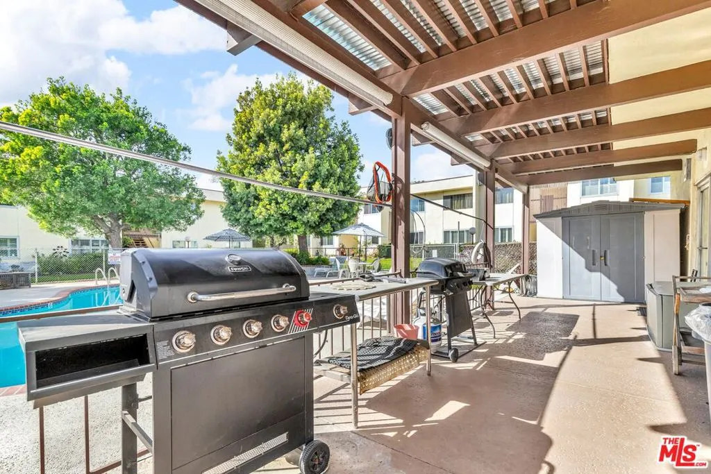 11813 Runnymede 17, North Hollywood, California 91605 home-pic-15