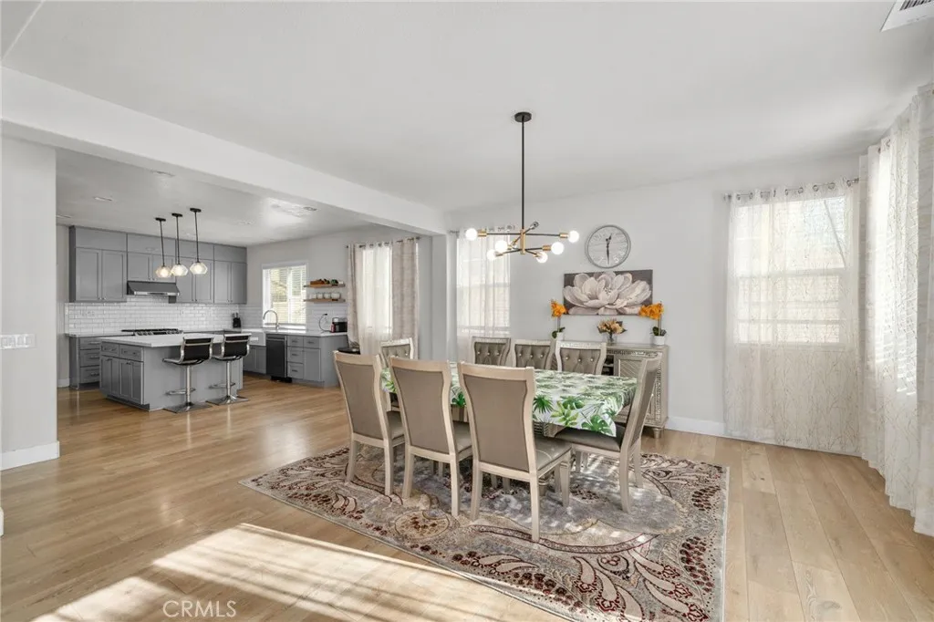 12 Plaza Avila, Lake Elsinore, California 92532 home-pic-8