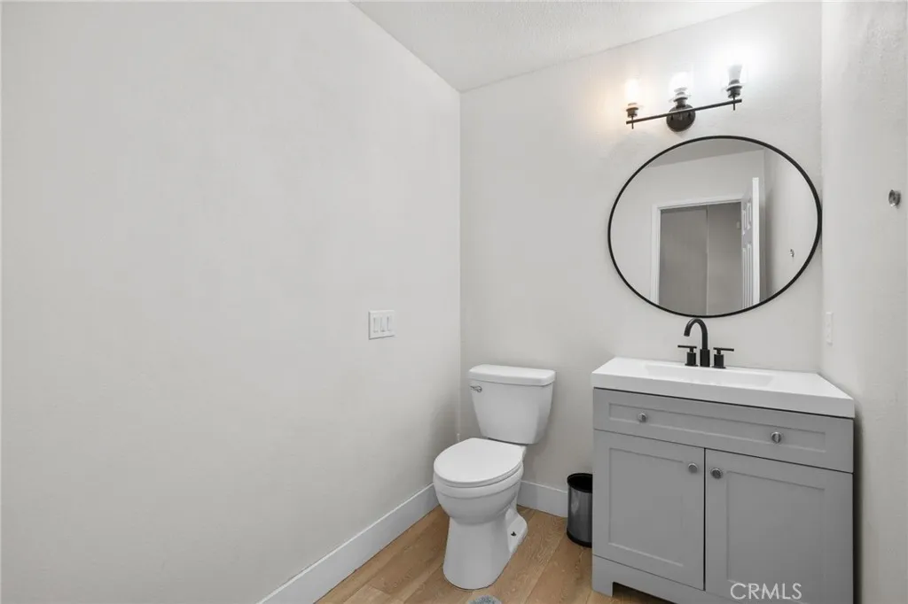 12 Plaza Avila, Lake Elsinore, California 92532 home-pic-15