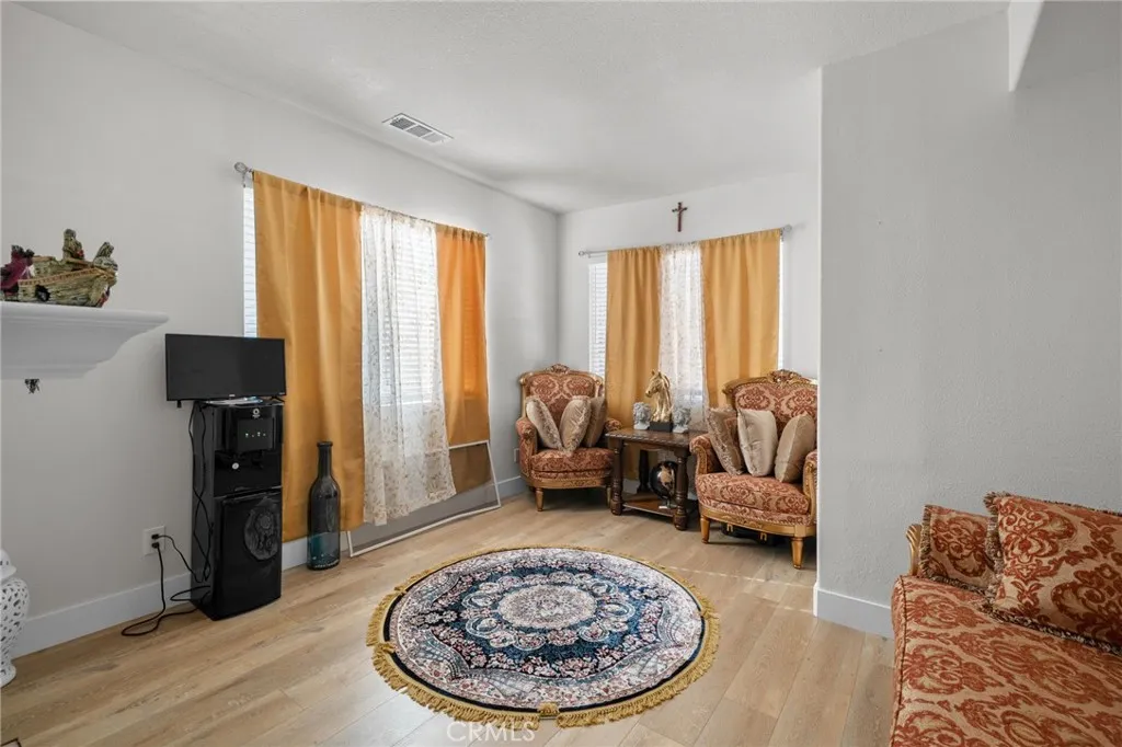 12 Plaza Avila, Lake Elsinore, California 92532 home-pic-31