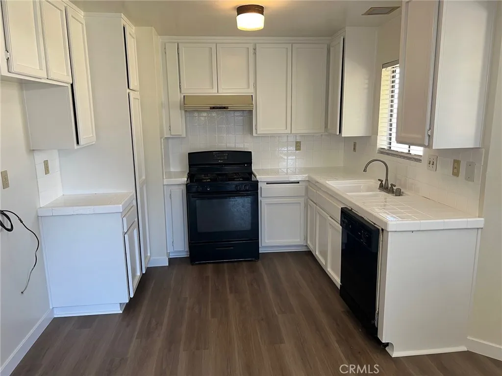 10643 Redwood, Hesperia, California 92345 home-pic-1