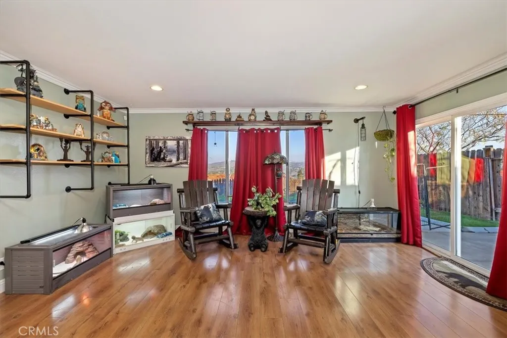 14119 El Mesa, Riverside, California 92503 home-pic-25