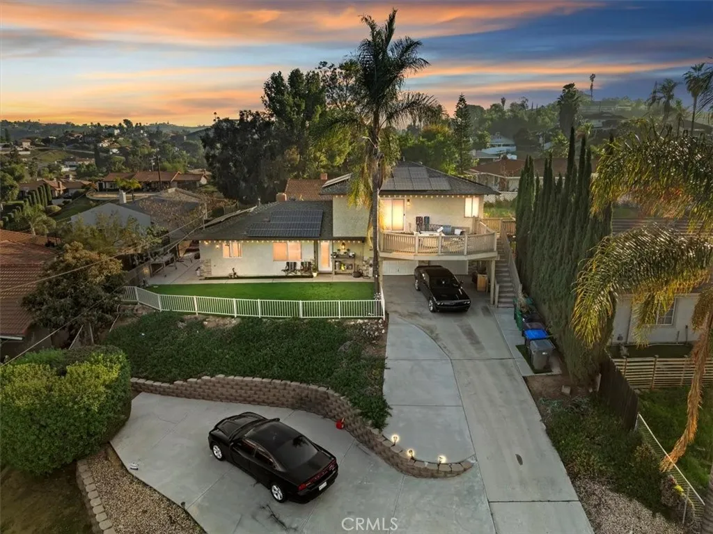 14119 El Mesa, Riverside, California 92503 home-pic-1