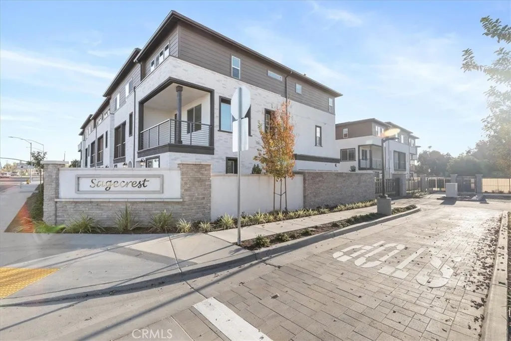 9527 Hannah Way, Riverside, California 92503 home-pic-20