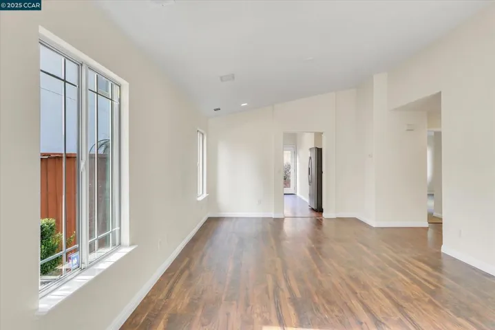 220 Roundhill Dr, Vacaville, California 95687