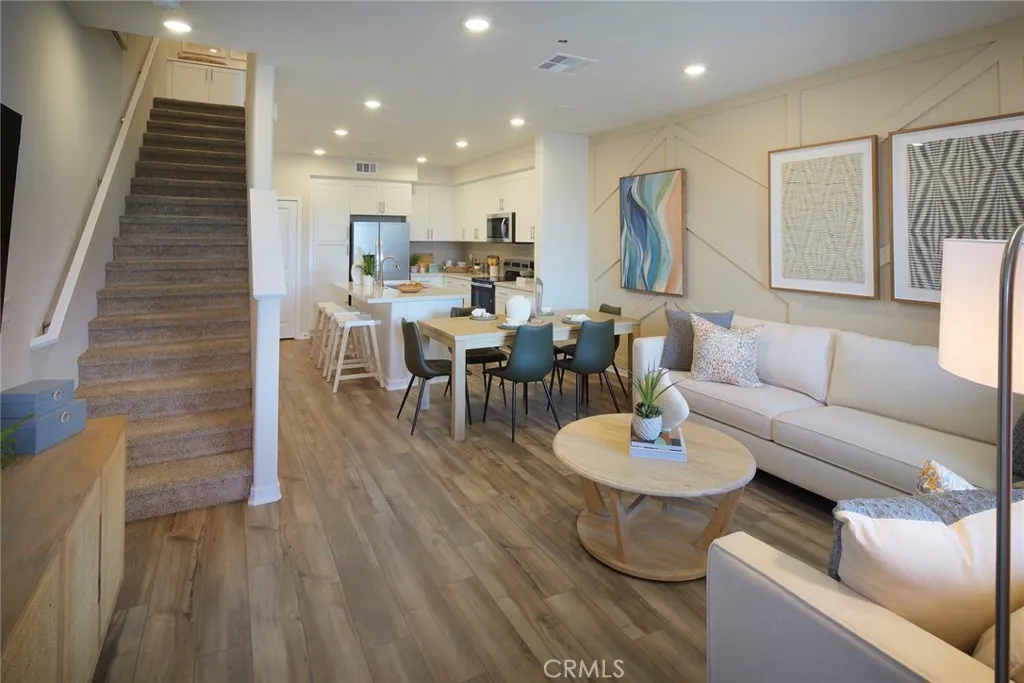 9525 Hannah Way, Riverside, California 92503 home-pic-6
